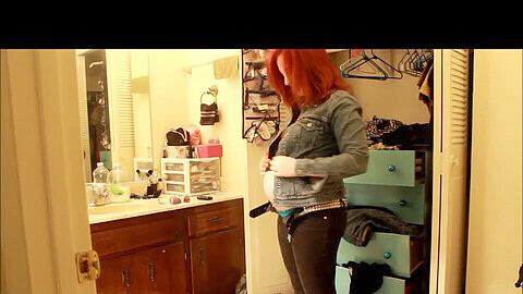 Milf, redhead, preggo